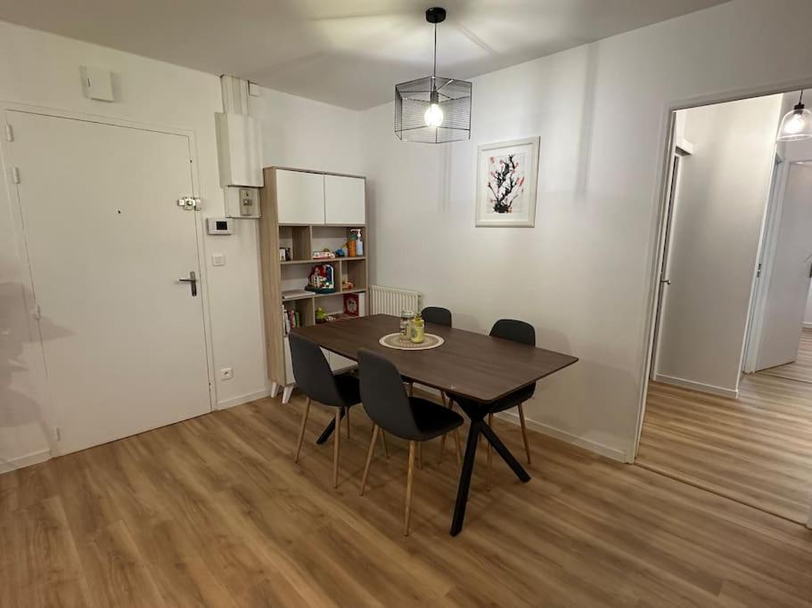 L Appartement Des Parcs Nantais Сен Ерблен Екстериор снимка